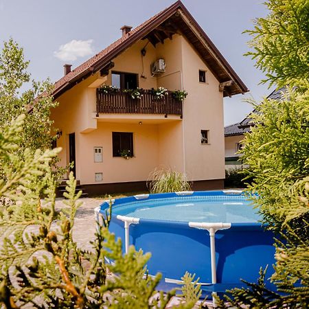 Holiday Home Avita Bihać Exteriér fotografie