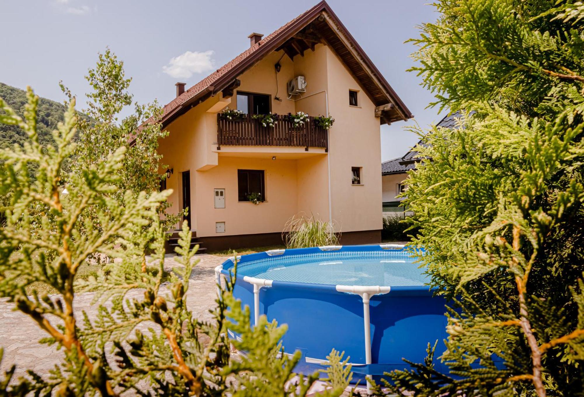 Holiday Home Avita Bihać Exteriér fotografie